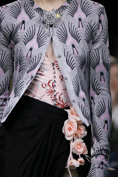 Look 26